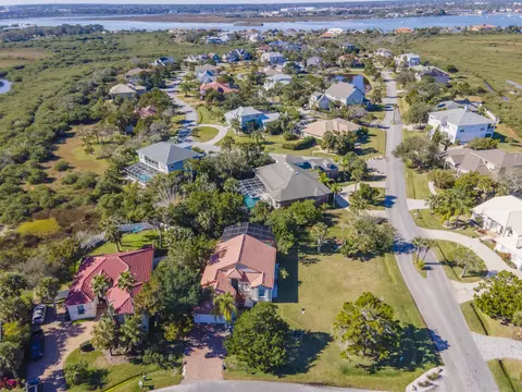 102 Spoonbill Point Ct, Saint Augustine, FL 32080