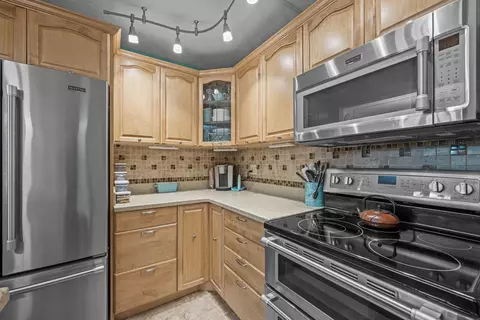 Kitchen - 37 Alcira Ct, Saint Augustine, FL 32086 photo 4 of 6