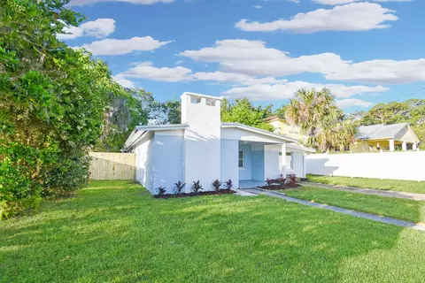 Exterior - 265 Monterey Ave, Saint Augustine, FL 32084 photo 8 of 9