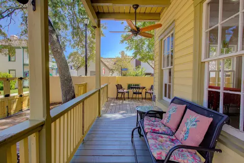 Exterior - 29 Cuna St, Saint Augustine, FL 32084 photo 5 of 8