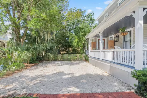 Exterior - 8 Sevilla St, Saint Augustine, FL 32084 photo 4 of 17