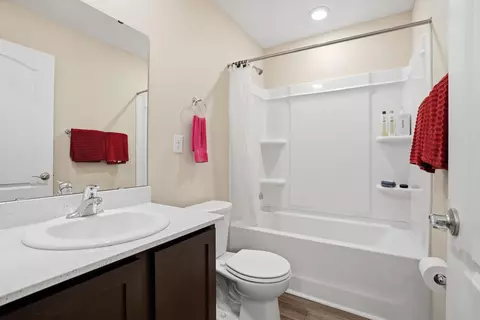 Bath - 75 Mustard Hill Ct, Saint Augustine, FL 32086 photo 2 of 3