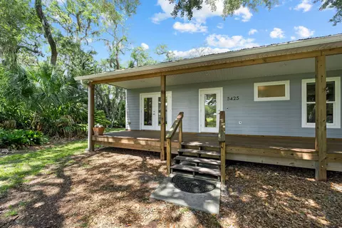 Exterior - 5425 Windantide Rd # B, Saint Augustine, FL 32080 photo 2 of 11