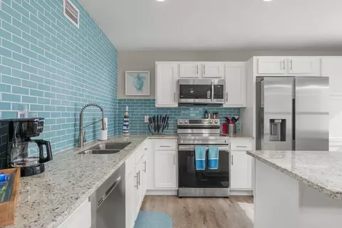 16 Ewing St, Saint Augustine Beach, FL 32080