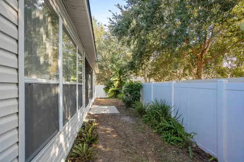 Exterior - 425 S Hidden Tree Dr, Saint Augustine, FL 32086 photo 7 of 8