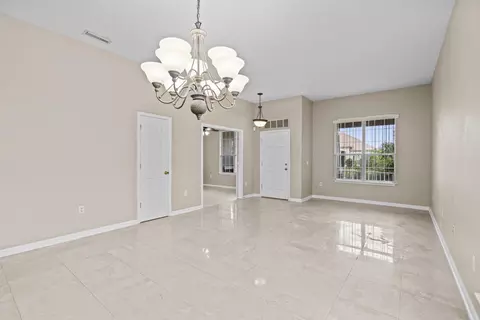 Living - 425 S Hidden Tree Dr, Saint Augustine, FL 32086 photo 2 of 9