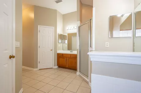 Bath - 425 S Hidden Tree Dr, Saint Augustine, FL 32086 photo 3 of 5