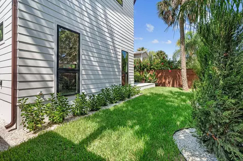 Exterior - 327 Minorca Ave, Saint Augustine, FL 32080 photo 11 of 14