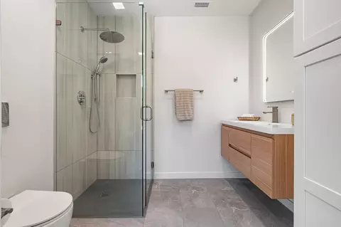 Bath - 327 Minorca Ave, Saint Augustine, FL 32080 photo 8 of 8