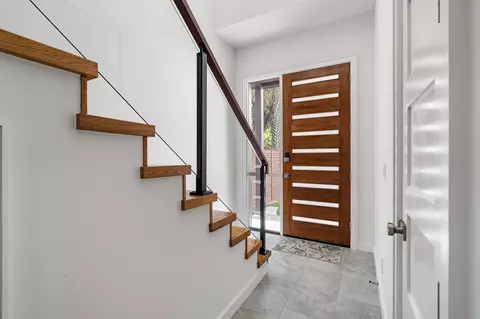 Entry Way - 327 Minorca Ave, Saint Augustine, FL 32080 photo 3 of 8