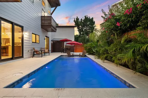 Exterior - 327 Minorca Ave, Saint Augustine, FL 32080 photo 13 of 14