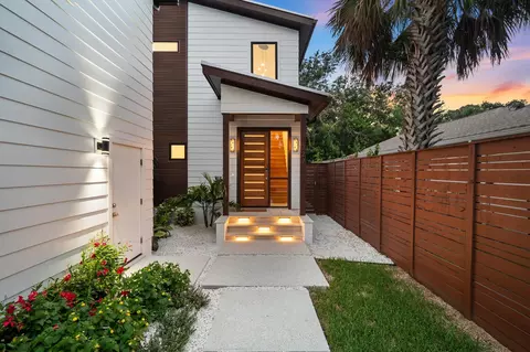 Exterior - 327 Minorca Ave, Saint Augustine, FL 32080 photo 14 of 14