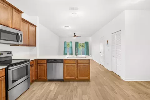 Entry Way - 187 Whitland Way, Saint Augustine, FL 32086 photo 1 of 2