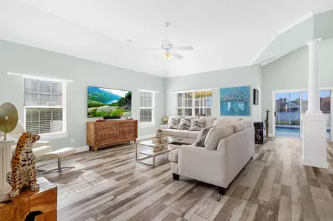 Living - 507 Lakeway Dr, Saint Augustine, FL 32080 photo 1 of 3