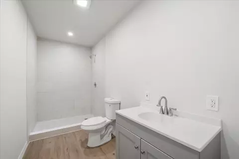 Bath - 13555 County Road 13, Saint Augustine, FL 32092 photo 1 of 2