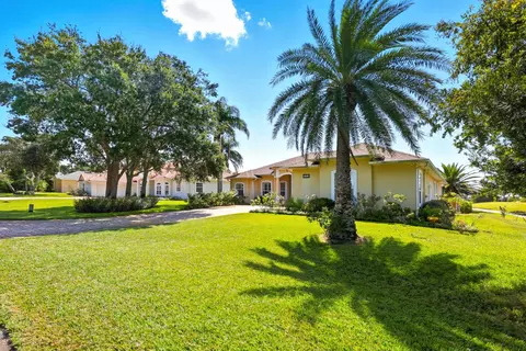 Exterior - 305 Marsh Point Cir, Saint Augustine, FL 32080 photo 17 of 28