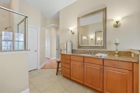 Bath - 305 Marsh Point Cir, Saint Augustine, FL 32080 photo 2 of 8