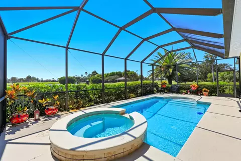 Exterior - 305 Marsh Point Cir, Saint Augustine, FL 32080 photo 9 of 28