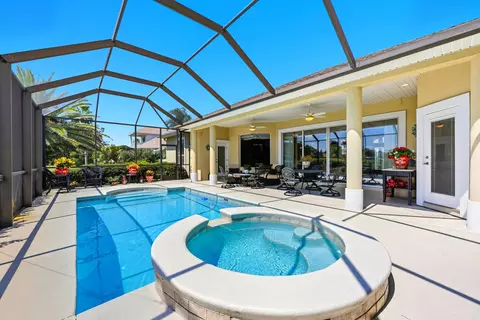Exterior - 305 Marsh Point Cir, Saint Augustine, FL 32080 photo 12 of 28