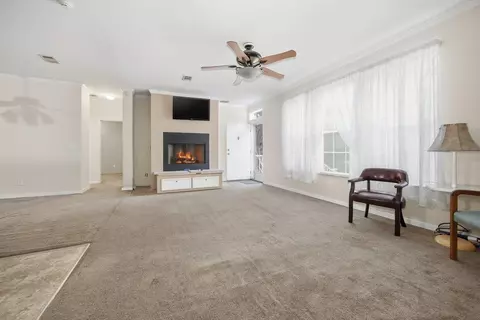 Living - 4881 Avenue B, Saint Augustine, FL 32095 photo 1 of 2