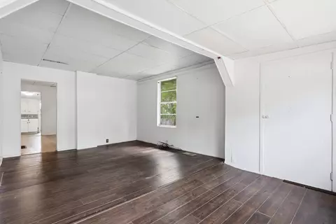Living - 84 Weeden St, Saint Augustine, FL 32084 photo 1 of 3