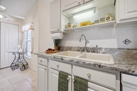 Kitchen - 508 Peninsula Ct, Saint Augustine, FL 32080 photo 4 of 4