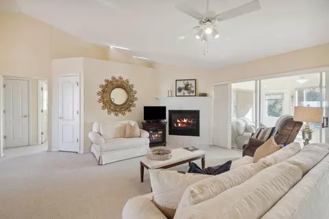 Living - 508 Peninsula Ct, Saint Augustine, FL 32080 photo 3 of 4