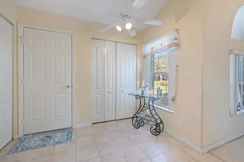 Entry Way - 508 Peninsula Ct, Saint Augustine, FL 32080 photo 4 of 5