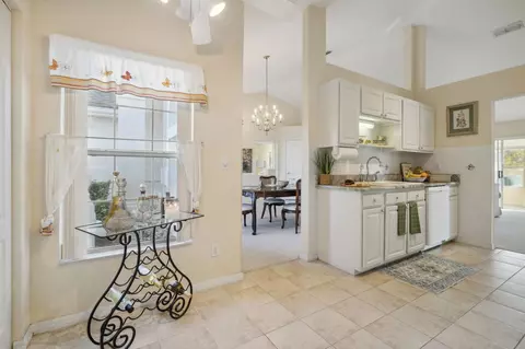 Entry Way - 508 Peninsula Ct, Saint Augustine, FL 32080 photo 3 of 5