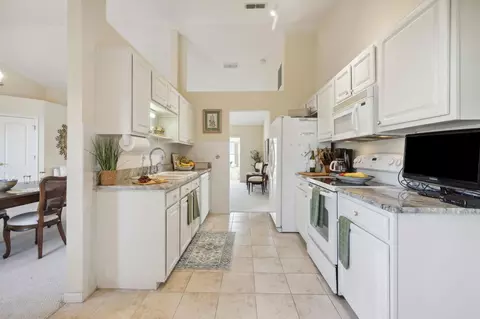 Kitchen - 508 Peninsula Ct, Saint Augustine, FL 32080 photo 3 of 4