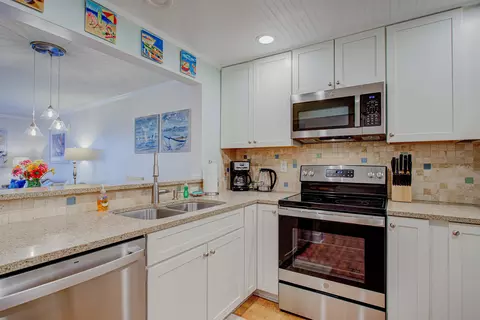 Kitchen - 890 A1a Beach Blvd #62, Saint Augustine, FL 32080 photo 3 of 5