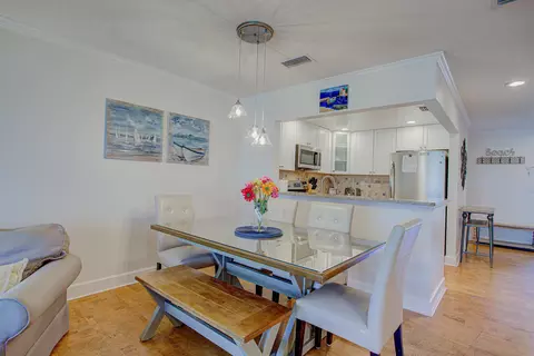 Dining - 890 A1a Beach Blvd #62, Saint Augustine, FL 32080 photo 4 of 4
