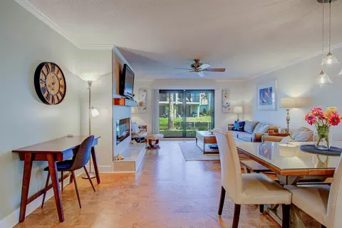 Dining - 890 A1a Beach Blvd #62, Saint Augustine, FL 32080 photo 1 of 4