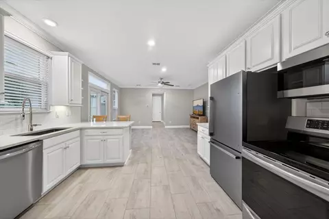 Kitchen - 178 Antolin Way, Saint Augustine, FL 32095 photo 1 of 8