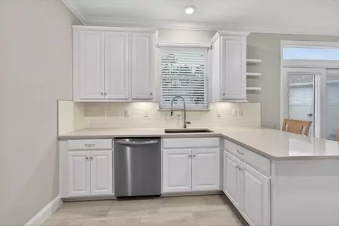 Kitchen - 178 Antolin Way, Saint Augustine, FL 32095 photo 8 of 8