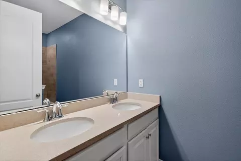 Bath - 178 Antolin Way, Saint Augustine, FL 32095 photo 8 of 9