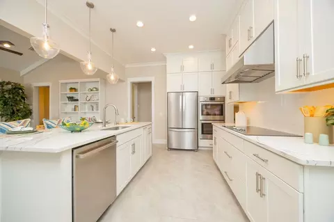 Kitchen - 522 Ridgeway Rd, Saint Augustine, FL 32080 photo 2 of 8