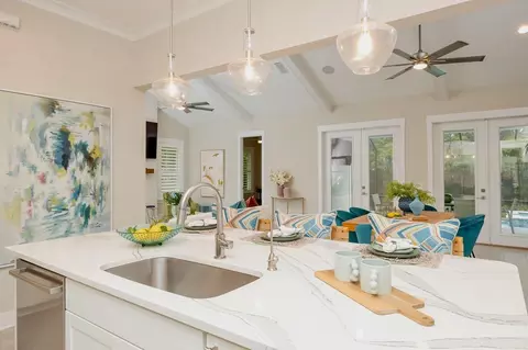 Kitchen - 522 Ridgeway Rd, Saint Augustine, FL 32080 photo 8 of 8