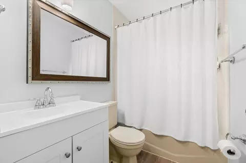 Bath - 216 9th St, Saint Augustine, FL 32080 photo 2 of 2