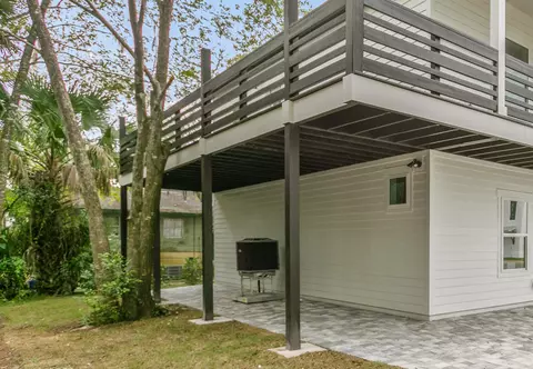 Exterior - 28 Spring St, Saint Augustine, FL 32084 photo 8 of 17