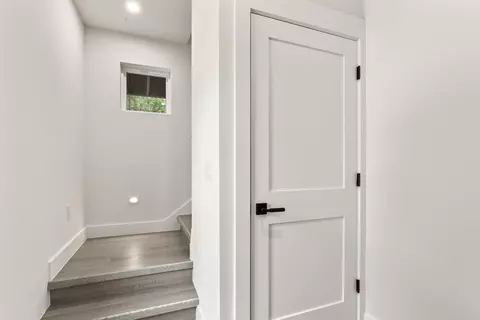 Entry Way - 28 Spring St, Saint Augustine, FL 32084 photo 3 of 7