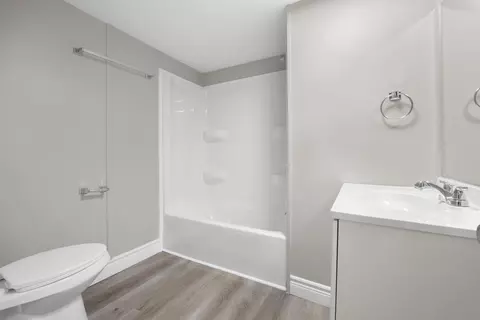 Bath - 385 Katnack Rd, Saint Augustine, FL 32095 photo 2 of 4