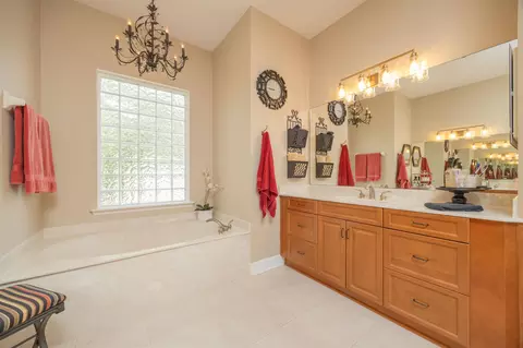 Bath - 1160 Inverness Dr, Saint Augustine, FL 32092 photo 2 of 5