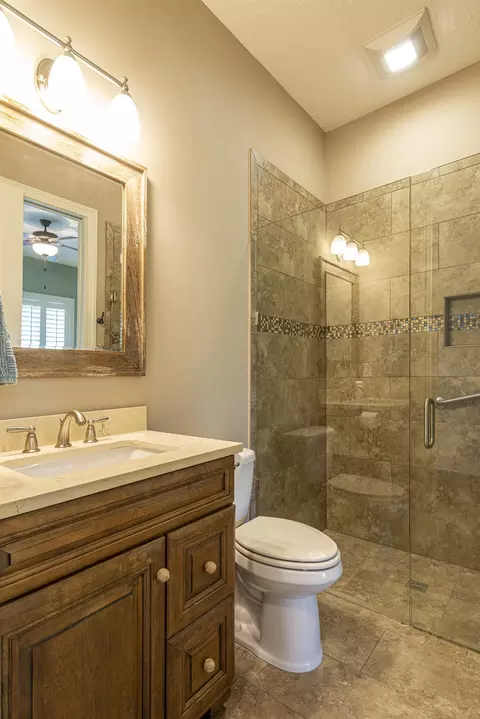 Bath - 5475 N Riverwood Rd, Saint Augustine, FL 32092 photo 5 of 6