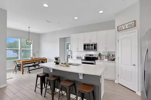 Kitchen - 123 Hickory Ridge Rd, Saint Augustine, FL 32084 photo 2 of 3