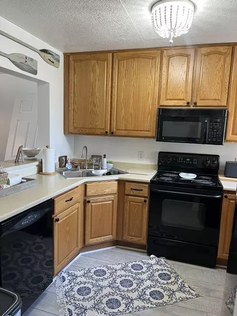 Kitchen - 8550 S A1a #261, Saint Augustine, FL 32080 photo 2 of 2