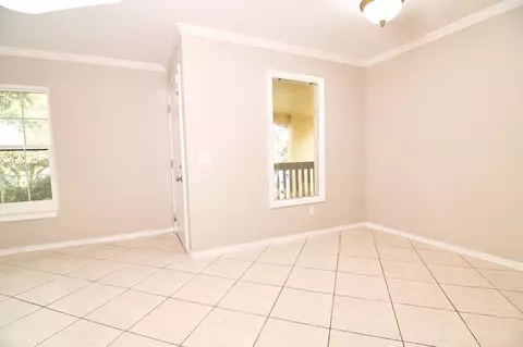 Living - 20 Brigantine Ct, Saint Augustine, FL 32080 photo 5 of 6