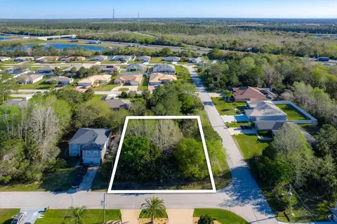 2 Bishop Ln, Palm Coast, FL 32137
