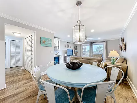 Dining - 4 Ocean Trace Rd #213, Saint Augustine, FL 32080 photo 3 of 3