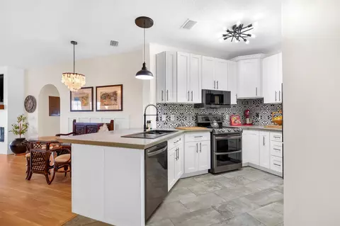 Kitchen - 4629 Serena Cir, Saint Augustine, FL 32084 photo 2 of 5